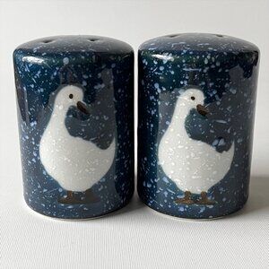 Vintage Otagiri Japan Blue White Speckled Duck Goose Salt Pepper Shakers 3 1/8"